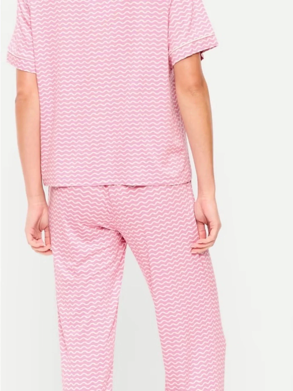Old Navy Pink Wave-Print Pajama Set